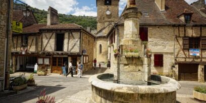 Fontaine d'Autoire sur la place